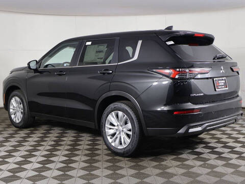 2026 Mitsubishi Outlander ES