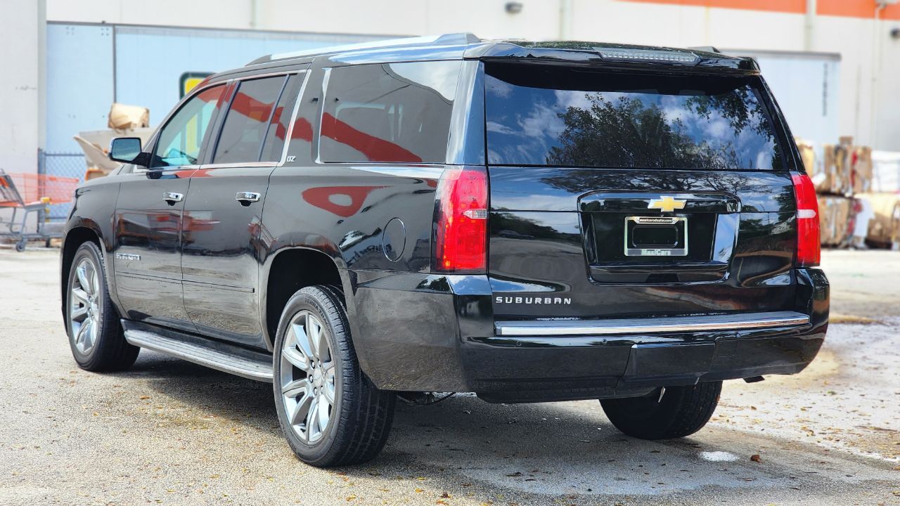 2015 Chevrolet Suburban  - $19,900