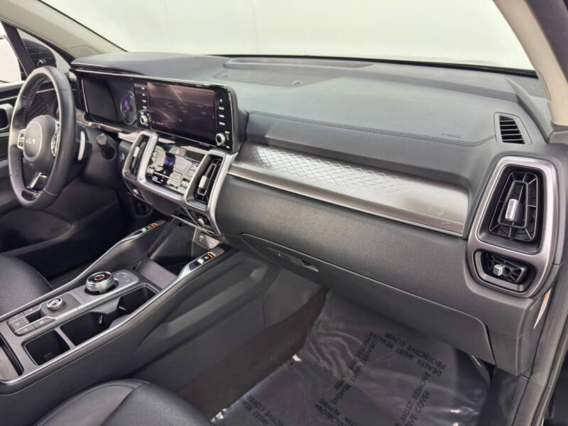 2022 Kia Sorento Hybrid S