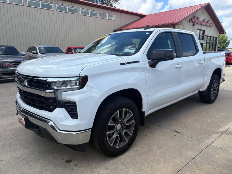 2022 Chevrolet Silverado 1500 LT's photo