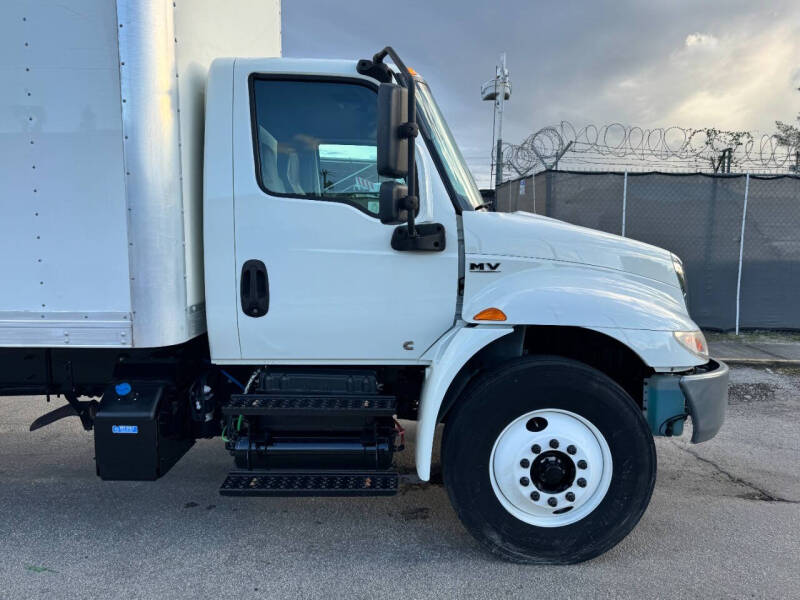 2020 International MV607