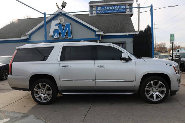 2016 Cadillac Escalade ESV Luxury Collection