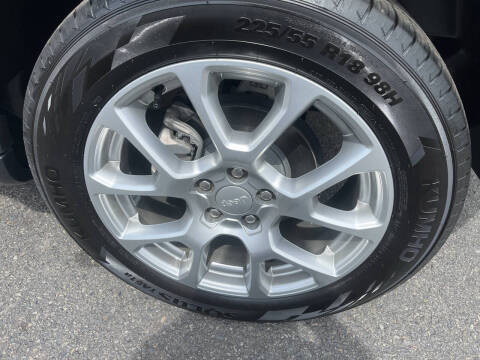 2023 Jeep Compass Latitude Lux