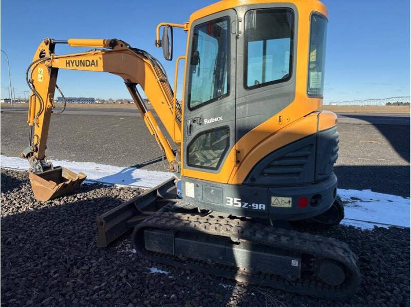 2017 Hyundai R35Z-9A