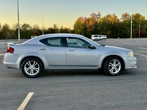 2012 Dodge Avenger SE
