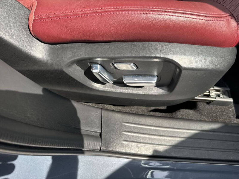 2023 Mazda CX-9 Carbon Edition