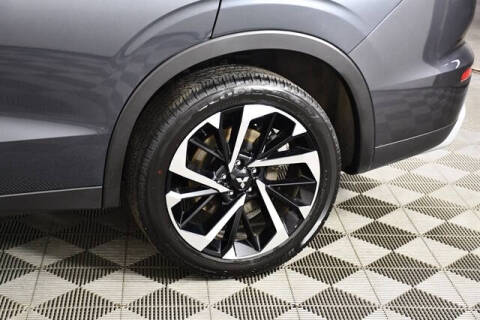 2025 Mitsubishi Outlander PHEV SE