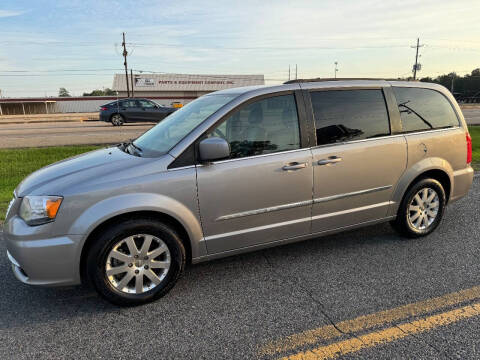 2016 Chrysler Town and Country for sale at Double K Auto Sales in Baton Rouge LA