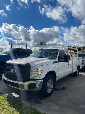 2015 Ford F-250 Super Duty for sale at Williams Auto Mart Inc in Pacoima CA