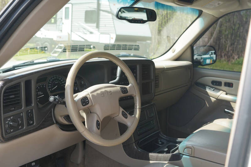 2005 GMC Sierra 1500 Denali