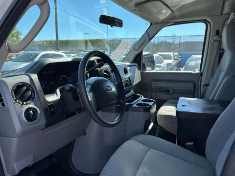 2013 Ford E-Series E-150