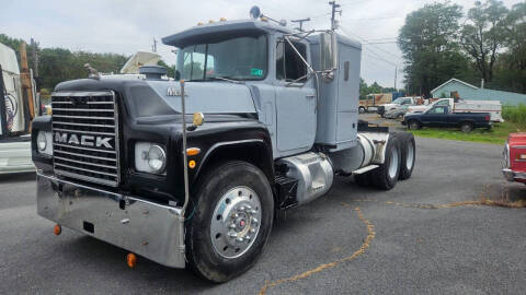 1970 Mack R600