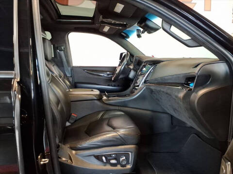 2018 Cadillac Escalade ESV Platinum