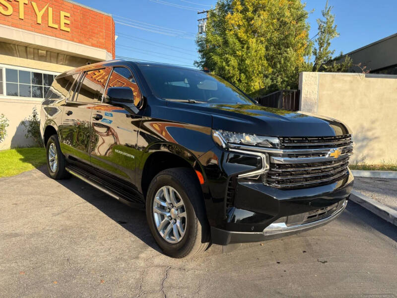 2024 Chevrolet Suburban LT