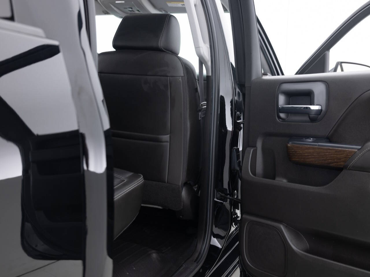 Used Car 2017 Gmc Sierra 1500  Denali 4x4 4dr Crew Cab 5.8 Ft. Sb For Sale Under $35,000 In Coal City, Illinois