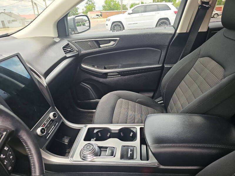 2022 Ford Edge SEL