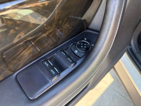 2014 Lincoln MKS