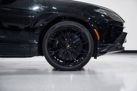 2025 Lamborghini Urus SE