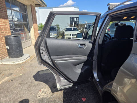 2011 Nissan Rogue SV