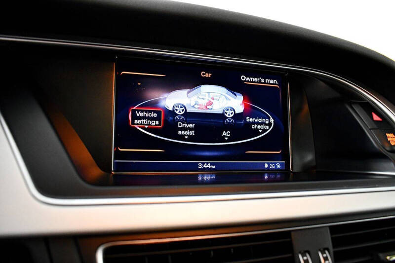 2016 Audi A4 2.0T quattro Premium Plus