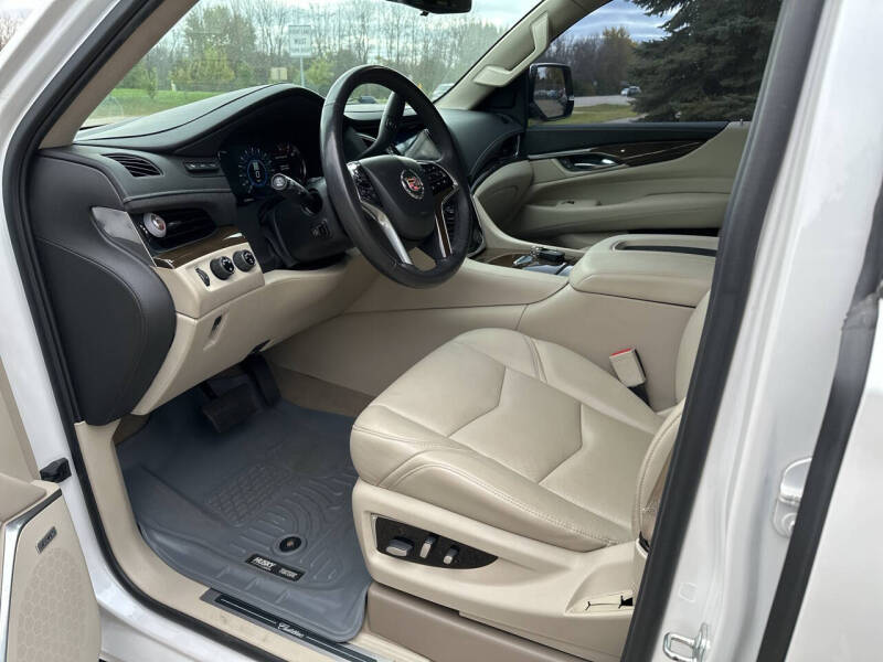 2020 Cadillac Escalade ESV Premium Luxury