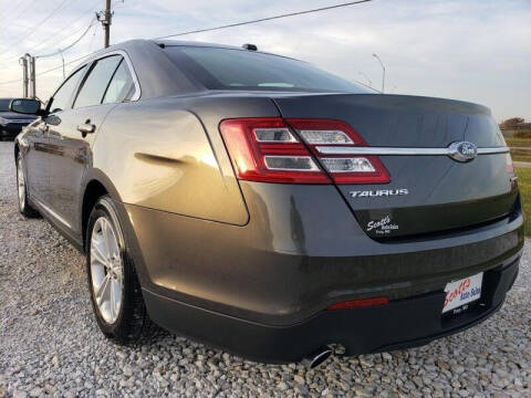 2017 Ford Taurus SE