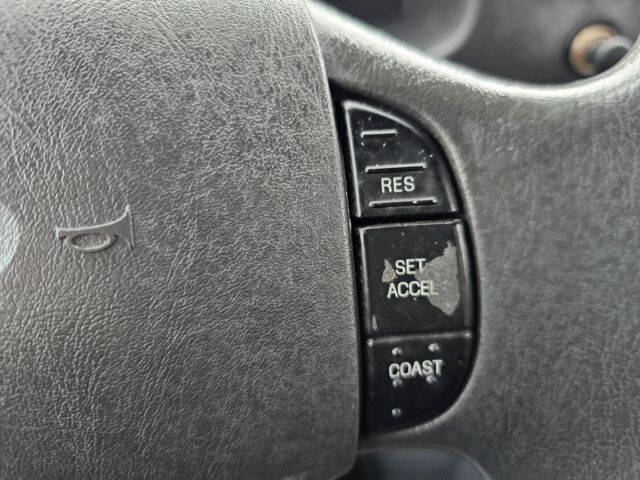 2003 Ford E-Series E-550 SD