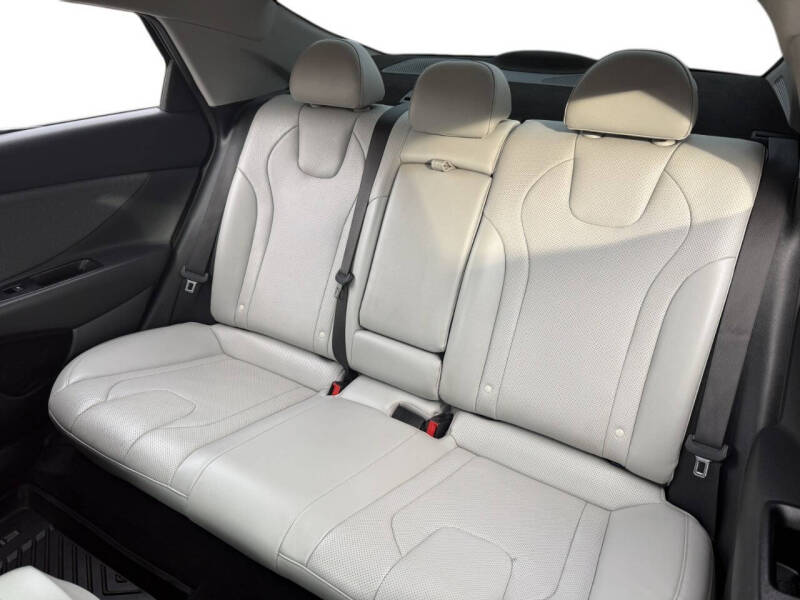 2021 Hyundai Elantra Limited