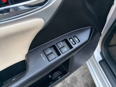 2011 Lexus CT 200h Premium