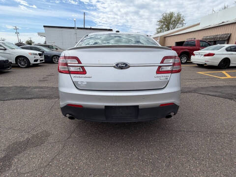 2016 Ford Taurus Limited