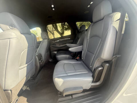 2022 Buick Enclave Essence