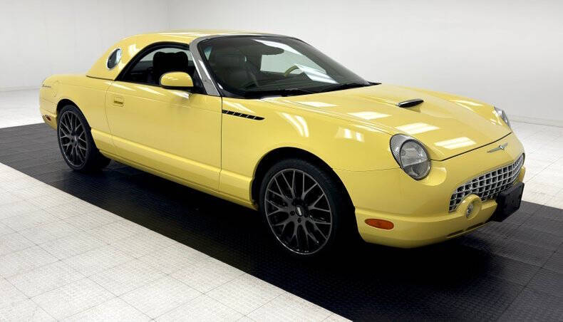 2002 Ford Thunderbird Deluxe