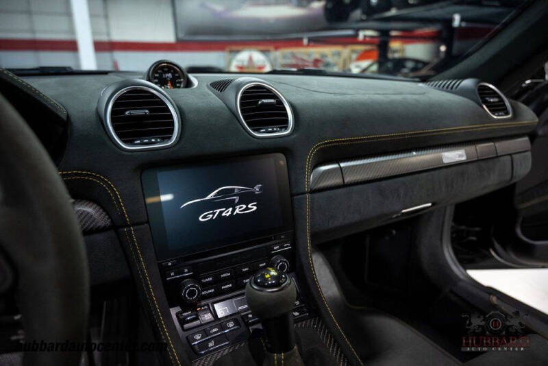 2023 Porsche 718 Cayman GT4 RS