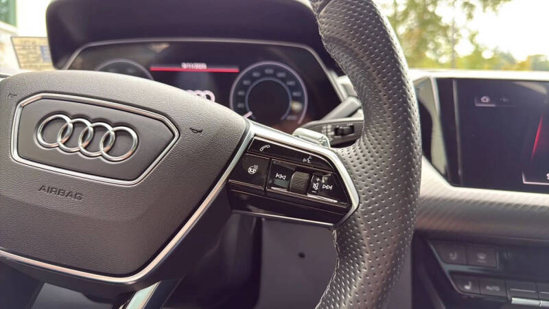 2022 Audi e-tron GT quattro Prestige