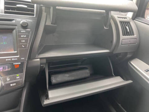 2012 Toyota Prius v Two