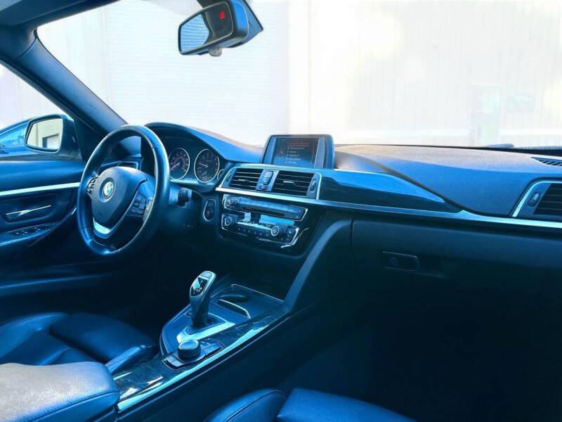 2016 BMW 3 Series 328i