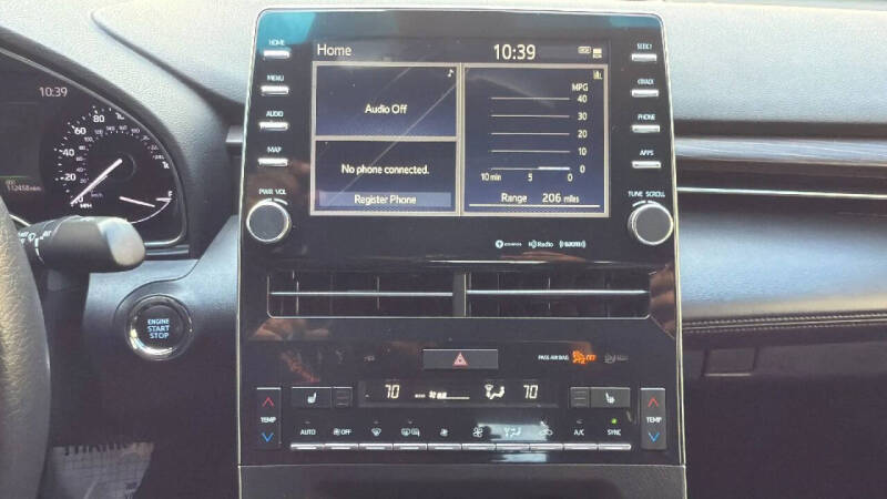 2022 Toyota Avalon XLE