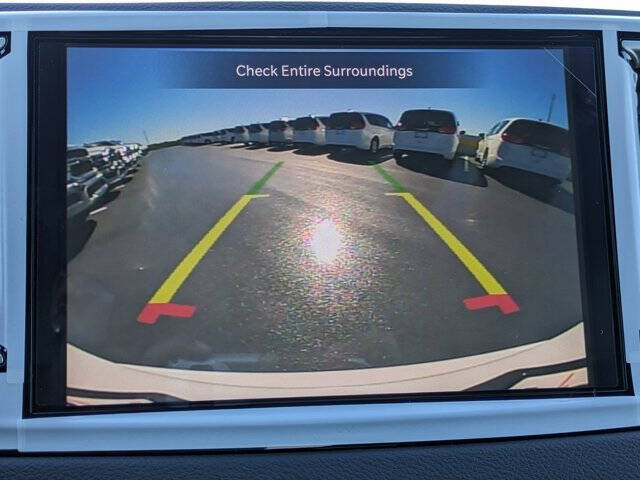 2026 Chrysler Voyager LX