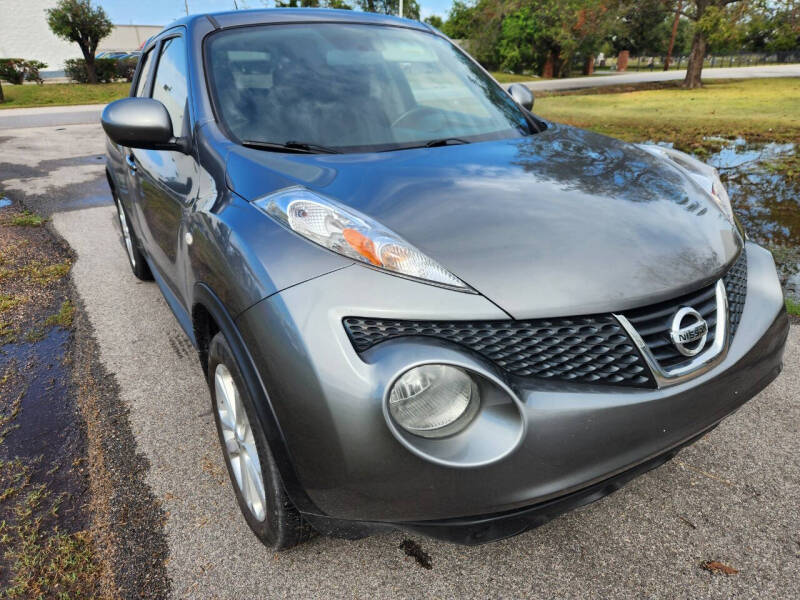 2013 Nissan JUKE SV photo 3