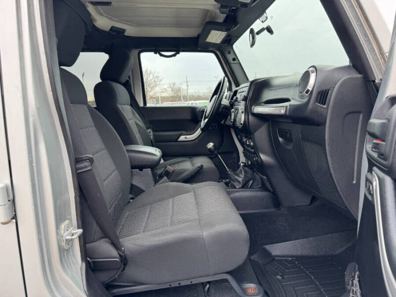 2012 Jeep Wrangler Unlimited Sahara