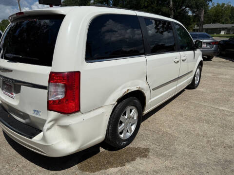 2012 Chrysler Town and Country Touring
