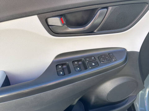 2022 Hyundai Kona SEL