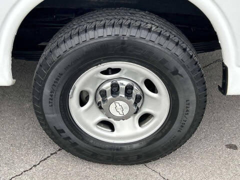 2017 Chevrolet Express LT 3500