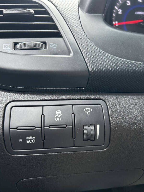 2014 Hyundai Accent GS