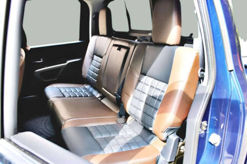 2017 Nissan Titan Platinum Reserve