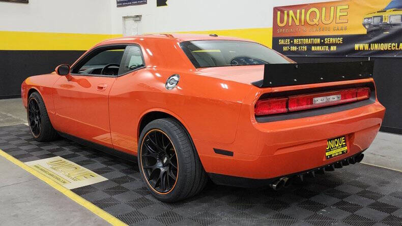 2010 Dodge Challenger SRT8