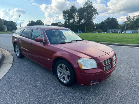 2005 Dodge Magnum RT