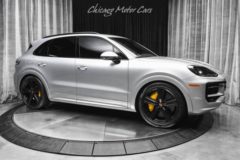 2025 Porsche Cayenne GTS
