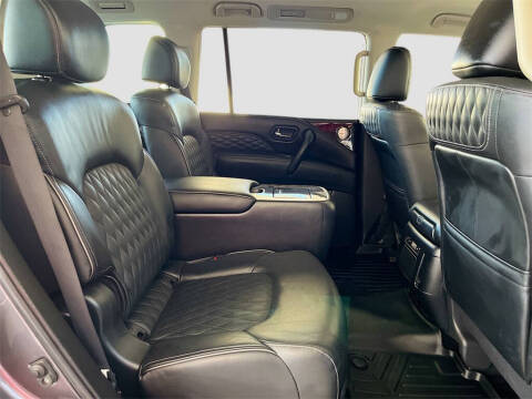 2022 Infiniti QX80 Luxe