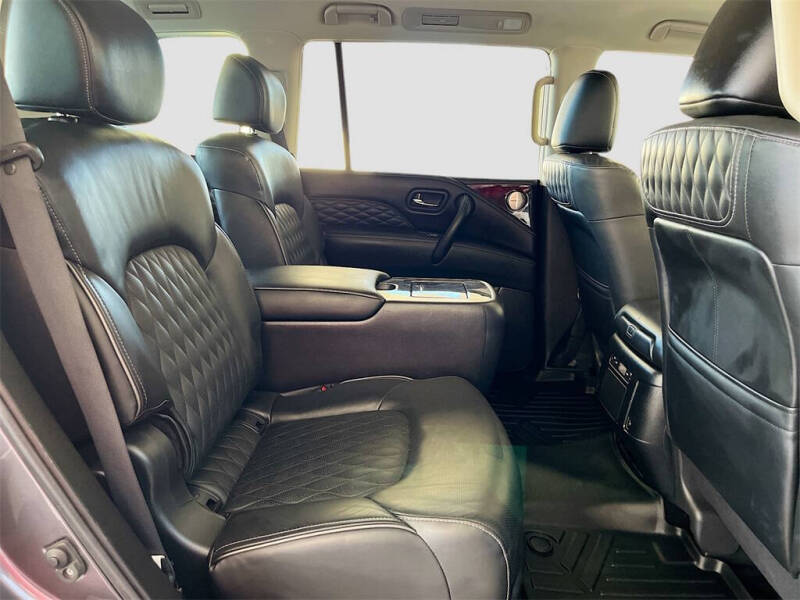 2022 Infiniti QX80 Luxe